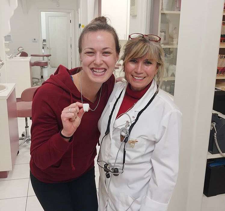 Dr De Leon with patient